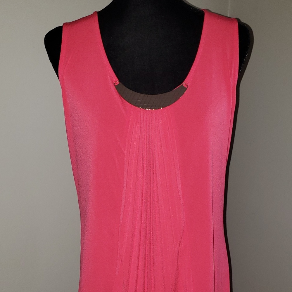 Cute flowy pink alfani top